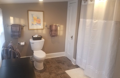 Cahal Street Group Apartment | Cozy loft. Near downtown Nashville. 40% Monthly Discount. 30 day minimum stay.