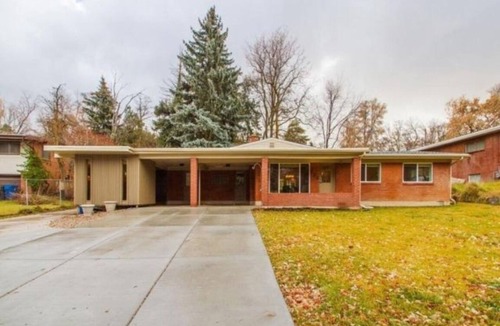 South Ogden Apartment | Cozy Modern Apt. - Ski; Hill AFB; Weber State Uni