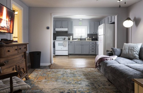 Northwest Harwinton Apartment | Cozy Modern Farmhouse Private Apt - 3 Beds
