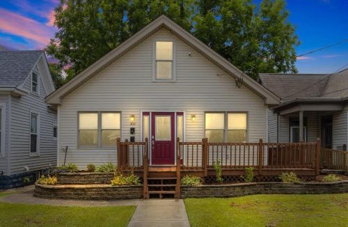 New Albany House | Cozy New Albany Home Near Vibrant Louisville