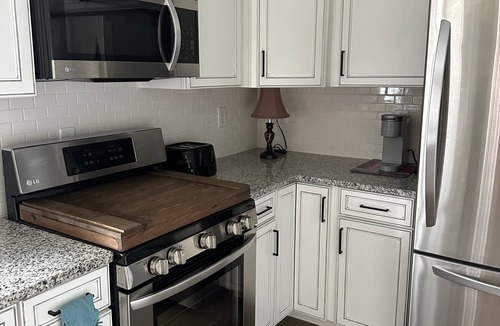 Mooresville House | Cozy newly built one bedroom barn apartment with everything you need!
