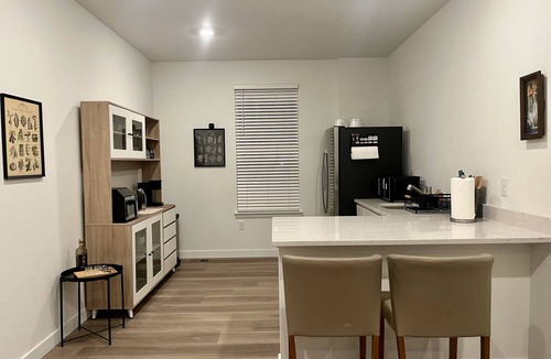 Erie House | Cozy NextGen unit in Erie- groups of friends, work trips, and couples