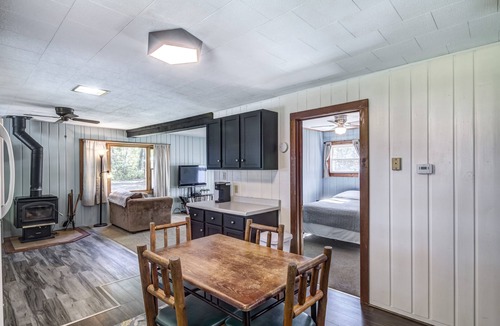 Northwoods Beach House | Cozy Northwoods cabin, steps away from Lac Courte Oreilles!!