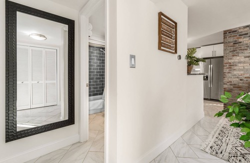 Victorian Village Condo | Cozy OSU/Short North 2B Condo, Walkable w/Parking