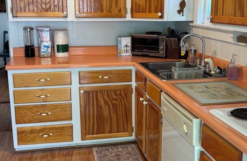 Southport Cottage | Cozy Pet-Friendly Southport Cottage Near Boothbay Harbor with AC