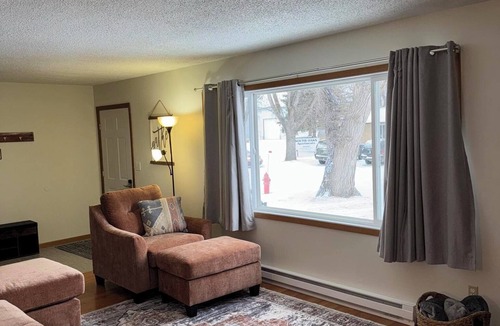 Lisbon House | Cozy Retreat near main street. Charming 3-bedroom house in lovely Lisbon.