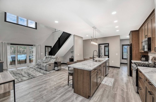 Loretto House | Cozy retreat promises an escape from the hustle and bustle of everyday life.