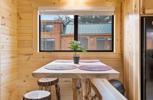 Bethel House | Cozy ski cabin #3, 3 beds