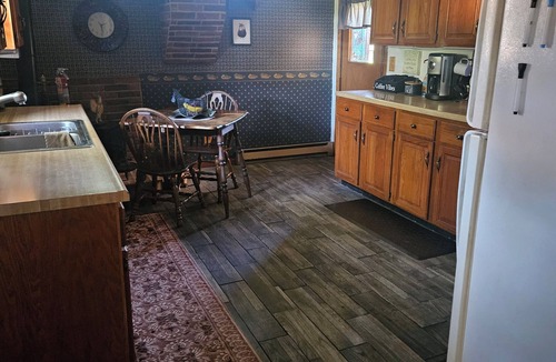 Buffalo Ridge Cabin | Cozy & Spacious 5-bedroom cabin in Chancellor just minutes from Sioux Falls.