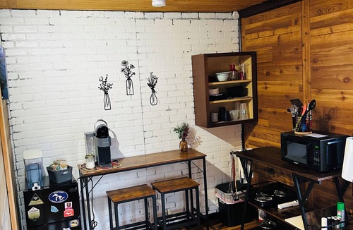 Fenton Cabin | Cozy studio cabin-peaceful, private and secluded