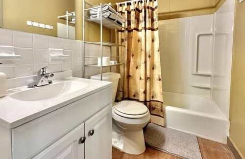 Hill City Apartment | Cozy Studio Condo on Hill Lake