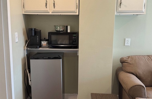 Middletown Apartment | Cozy Studio Retreat in Middletown