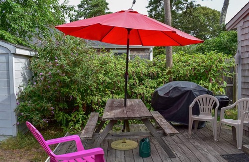 Dennis Port House | Cozy two bedroom cottage- Only .2 miles to Hagis Beach