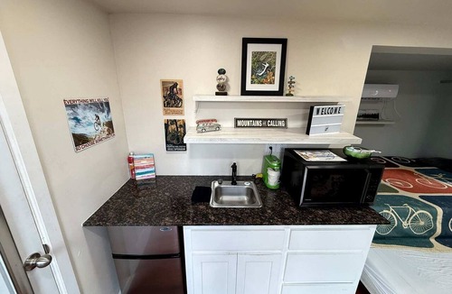Medicine Park Cabin | Cozy Wheelchair-Friendly Tiny House with Patio near Medicine Creek in Medicine Park, Oklahoma
