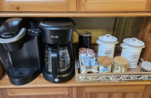 Wisconsin Dells House | Cozy Woodland Retreat- 10 mins from Downtown Dells