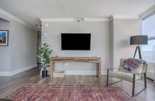 Old Louisville Apartment | CozySuites 800 Tower 1BR with gym! 23