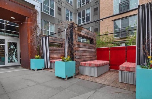 Mill District Apartment | CozySuites Mill District with pool, gym #04