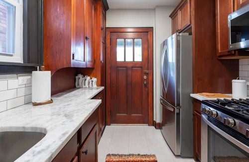 Crafton House | Craftsman Charmer | Easy Access to City & Airport