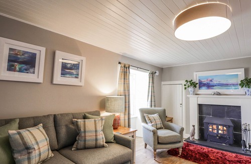 Balmacara Cottage | CRAGGAN COTTAGE - BALMACARA, pet friendly in Kyle Of Lochalsh
