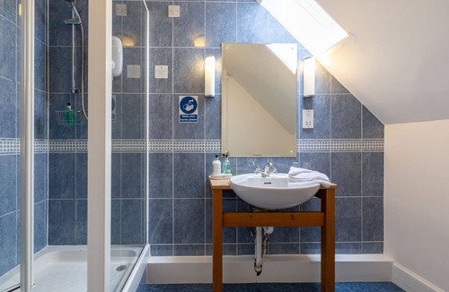 Pitlochry House | Craigroyston House & Lodge