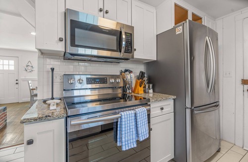 Centerville House | Craigville Beach Compound | 4 Private Suites · Ocean View
