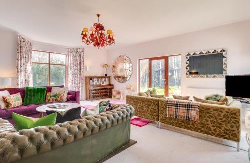 Dunstan House | Craster Colours