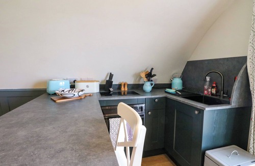 Isle of Luing Cottage | CREAGS, pet friendly, with a garden in Cullipool, Isle Of Luing