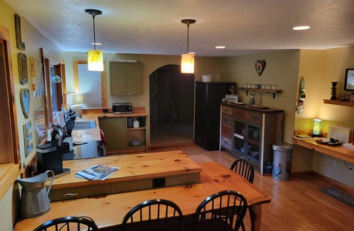 Lake Leelanau Cottage | Creekside Private 2 Bedroom Ranch on 3 Acres