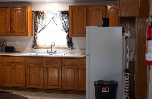 Allenwood House | Creekside Retreat |Firepit Views Sleeps 8