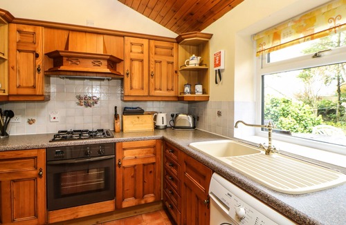 Haltwhistle Cottage | CRESCENT COTTAGE, character holiday cottage in Haltwhistle