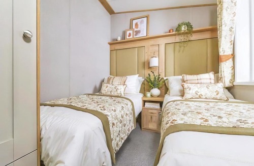 Ayr Resort | Crofthead