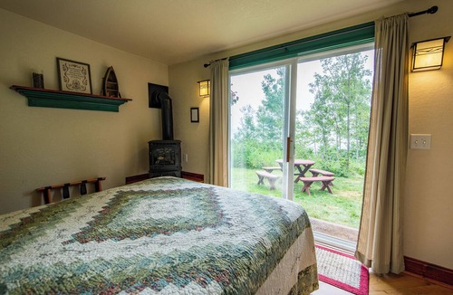 Croftville Resort | Croftville Road Cottages #2. On the Shore of Lake Superior. Cozy and Romantic.