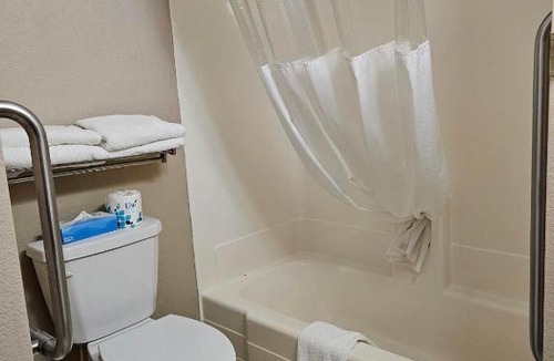 Crookston Hotel | Crookston Inn & Convention Center