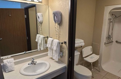 Crookston Hotel | Crookston Inn & Convention Center
