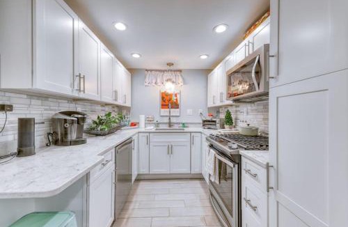 East Bayside Apartment | Cumberland Charm