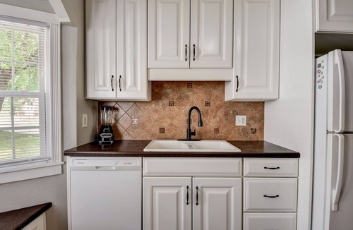 Fond du Lac House | Cute and Cozy 2 Bed 1 Bath