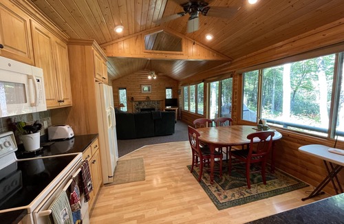 Crosslake Cabin | Cute and Cozy Up North Log Cabin
