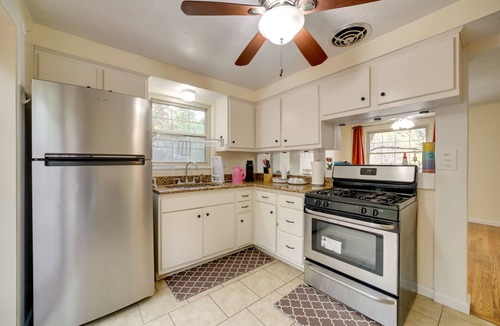Mount Lebanon House | Cute Home w/Patio ~ 7 Mi to Dtwn Pittsburgh