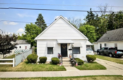 Saginaw House | Cute n cozy near hospitals
