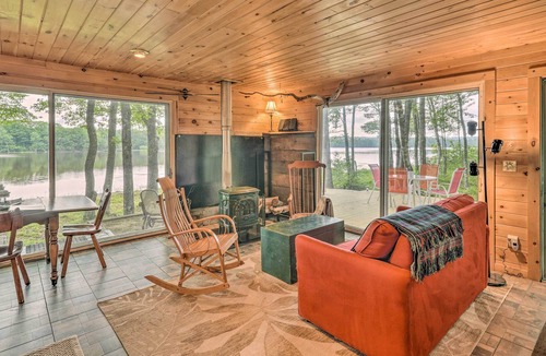 Mariaville Cabin | Cute Waterfront Cabin in Coastal Maine!