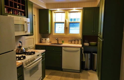 Grand Haven Cottage | Cutest Cottage Near Beach! 135 Summers Old! Walk Everywhere!