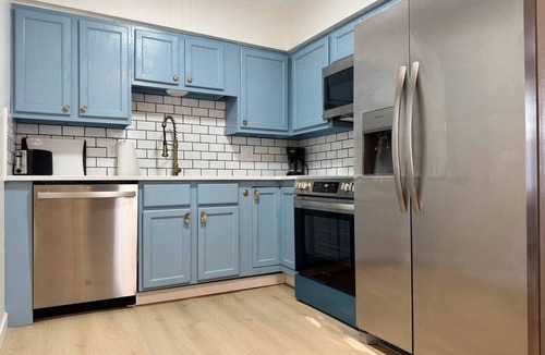 Newburgh Apartment | Cypress Suites 9A - KING 2BD/1BA Apt in Newburgh