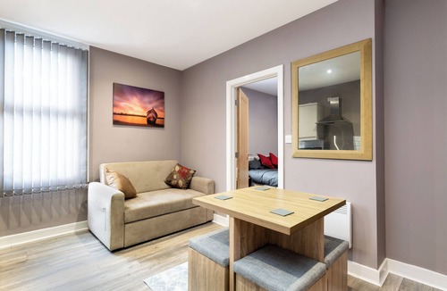 Darlington House | Darlington Centre Double Bed Spacious Apartment 4