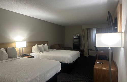 Fargo Hotel | Days Inn by Wyndham Fargo/West Acres
