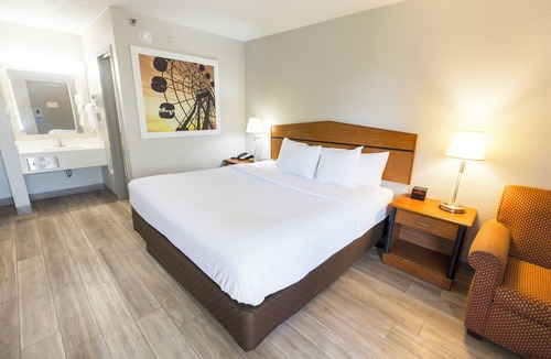 Florence Hotel | Days Inn by Wyndham Florence Cincinnati Area