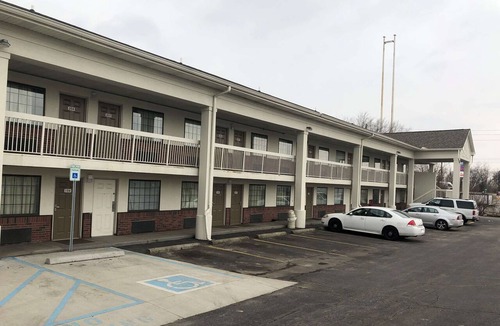Indianapolis Hotel | Days Inn by Wyndham Indianapolis South