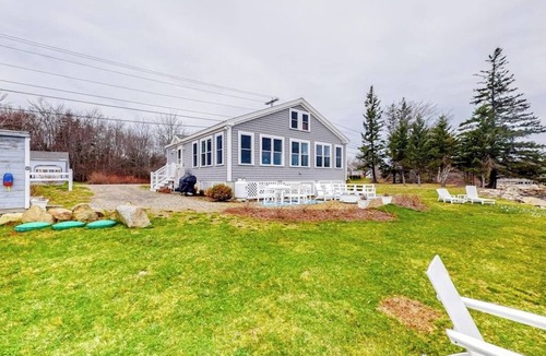 Tenants Harbor House | Dazzling ocean-view house with fireplace, deck, firepit, central AC, & W/D