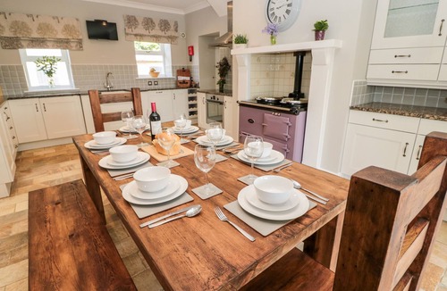 Alnwick Cottage | DEANRISE, pet friendly, character holiday cottage in Alnwick