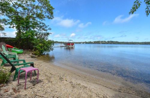 Northwest Harwich House | Deeded Pond Access Ping Pong