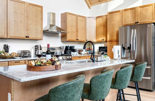 Sunday River Area Ski Chalet | Deer Hill - Overlooking Sunday River
